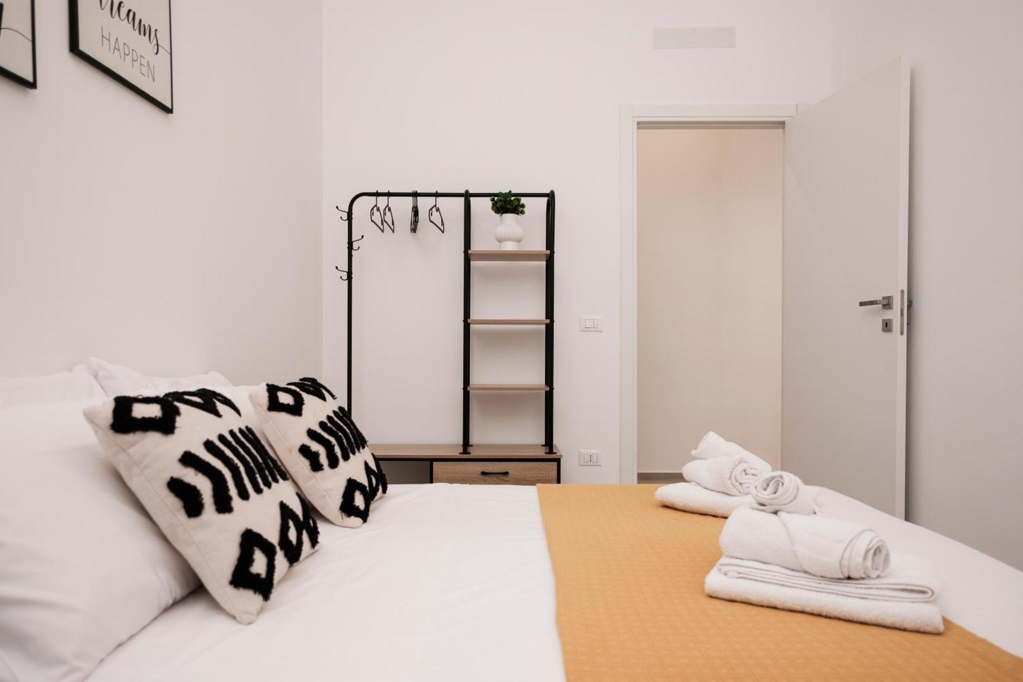 Pepoli Deluxe - Exclusive Apartment - Free Parking 特拉帕尼 外观 照片